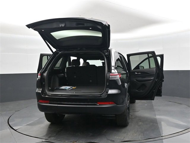 New 2025 Jeep Grand Cherokee Altitude image 46