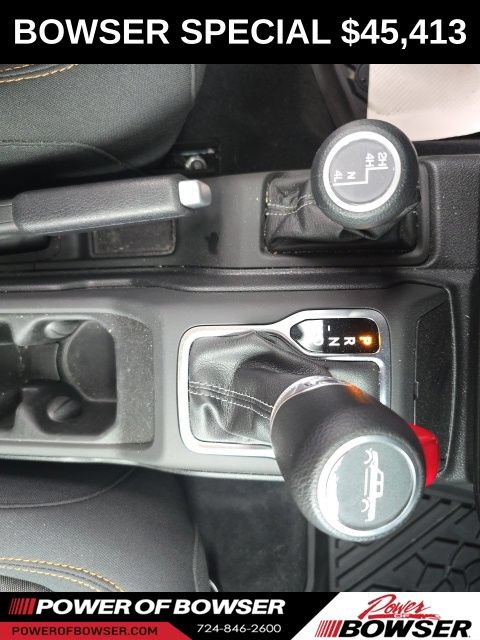 Used 2025 Jeep Gladiator Mojave w/ Convenience Group AWD/4WD image 18