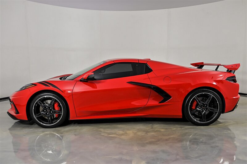 Used 2023 Chevrolet Corvette Stingray Convertible w/ Z51 Performance Package RWD image 12