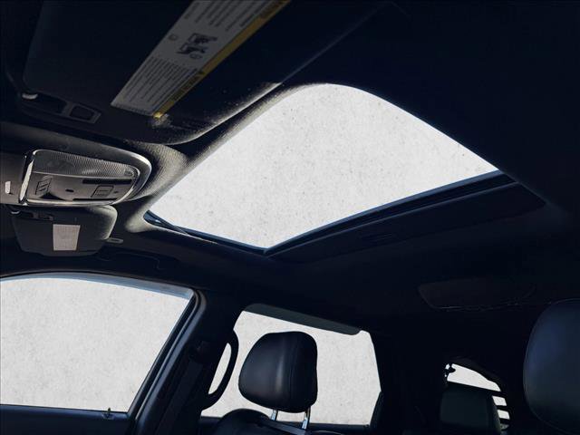 Used 2017 Dodge Durango R/T w/ Blacktop Package image 25