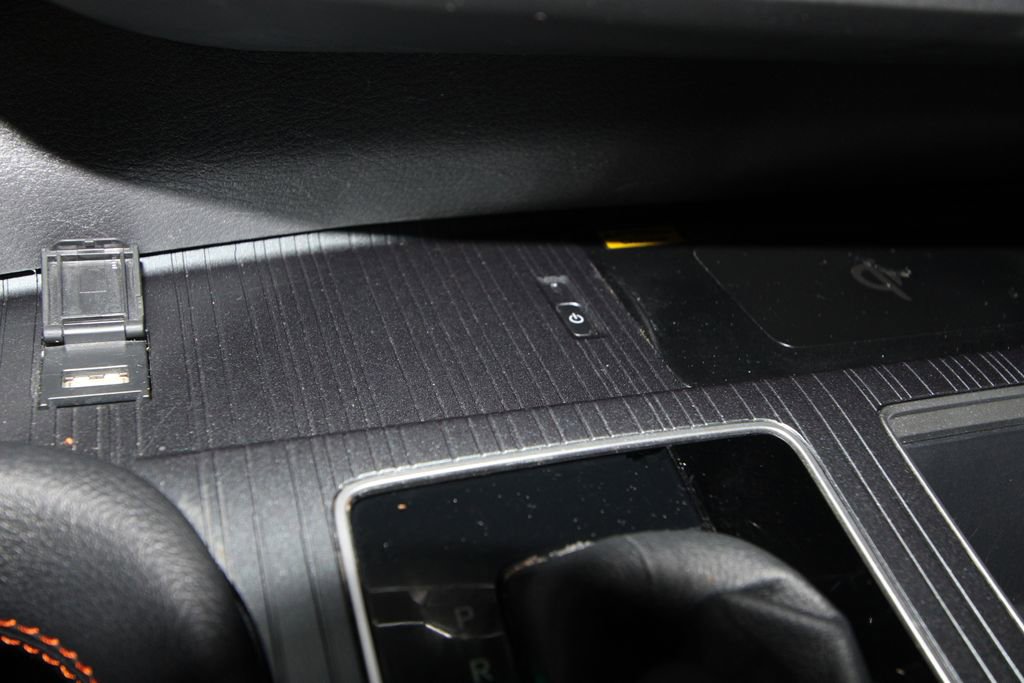 Used 2023 Toyota Sienna XSE image 23