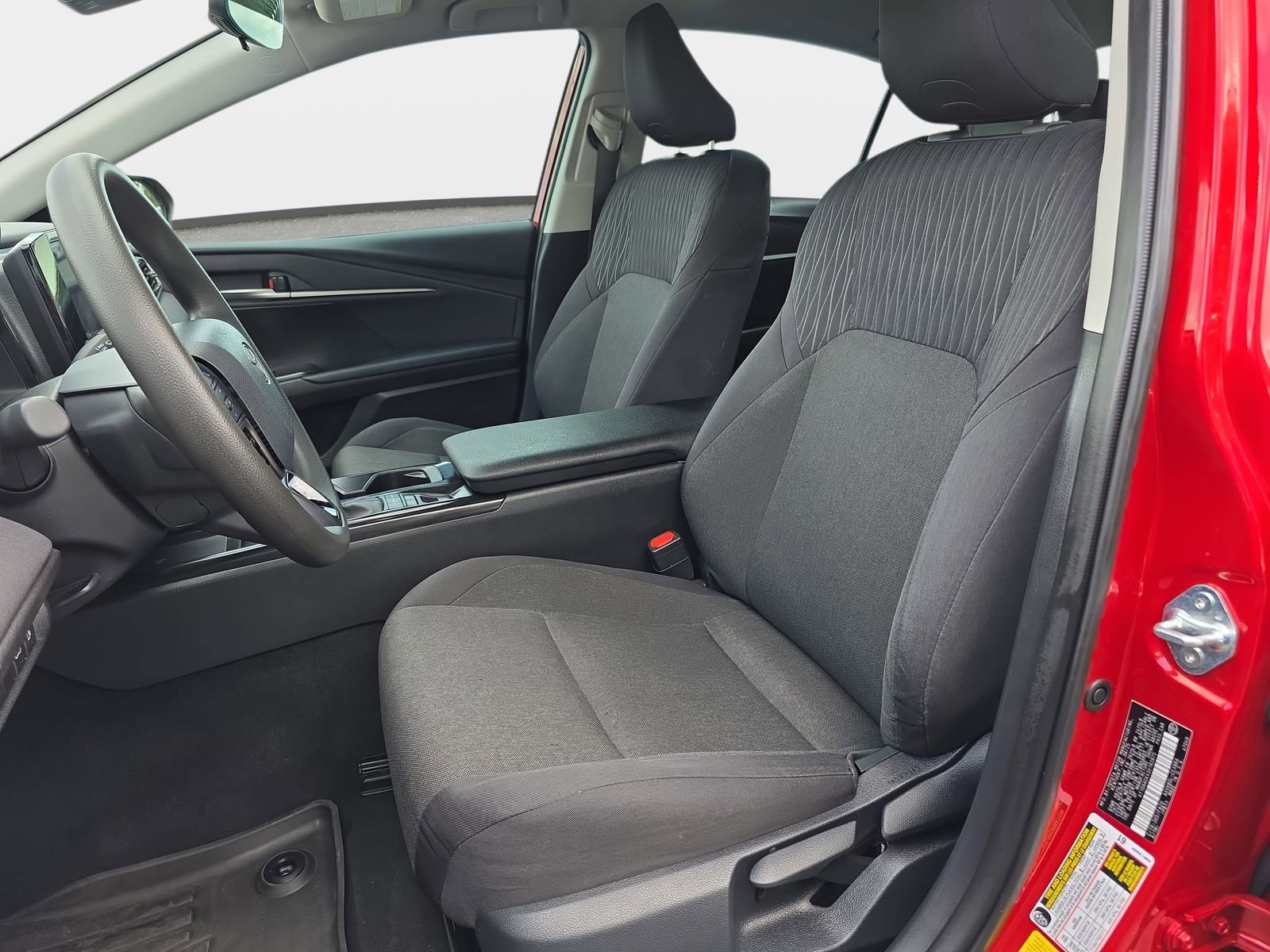 Used 2025 Toyota Camry LE image 14