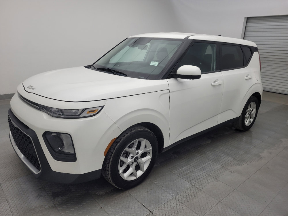 Used 2022 Kia Soul LX w/ Technology Package image 2
