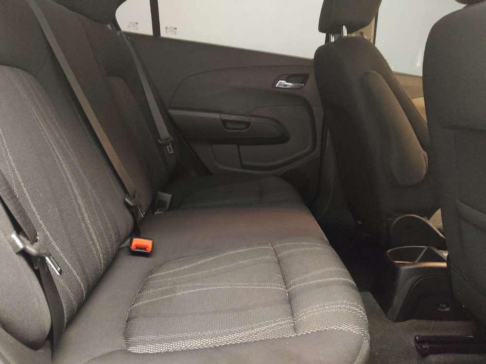Used 2019 Chevrolet Sonic LT w/ Convenience Package FWD image 19