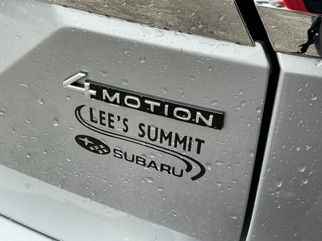 Used 2025 Volkswagen Atlas SE image 6