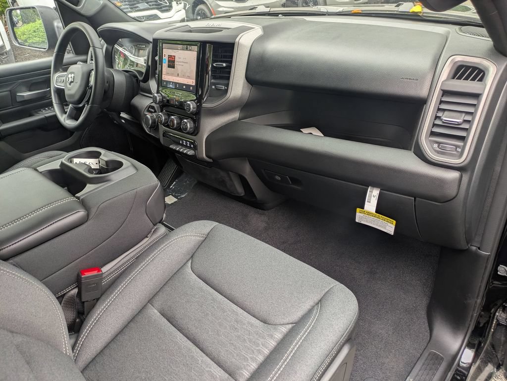 New 2026 RAM 1500 Express AWD/4WD image 29