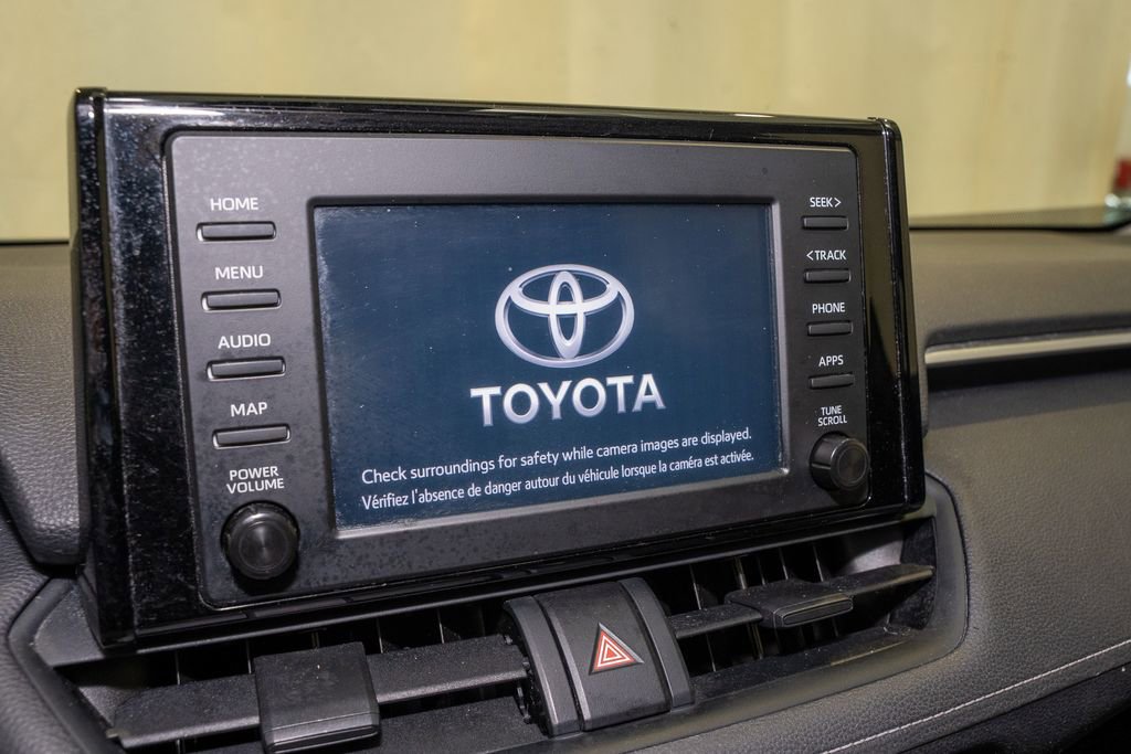 Used 2019 Toyota RAV4 LE image 11