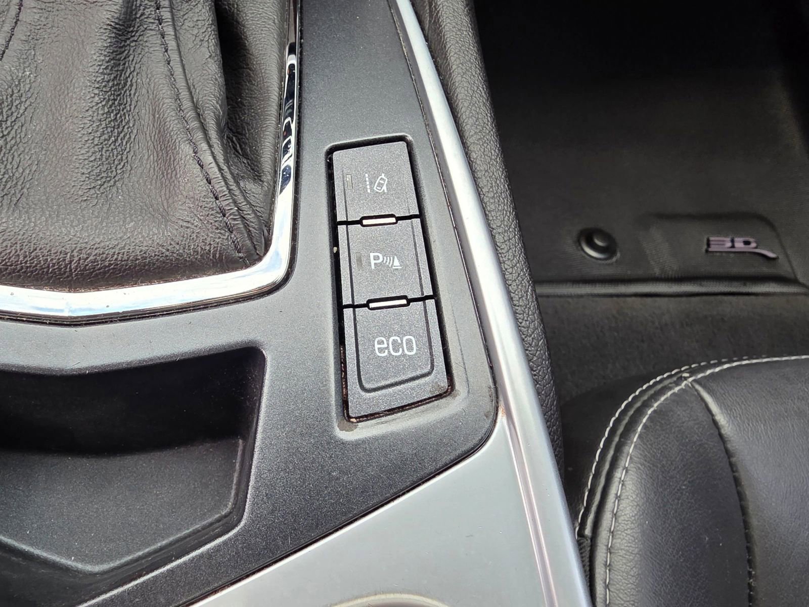 Used 2016 Cadillac SRX Luxury w/ Driver Awareness Package FWD image 43