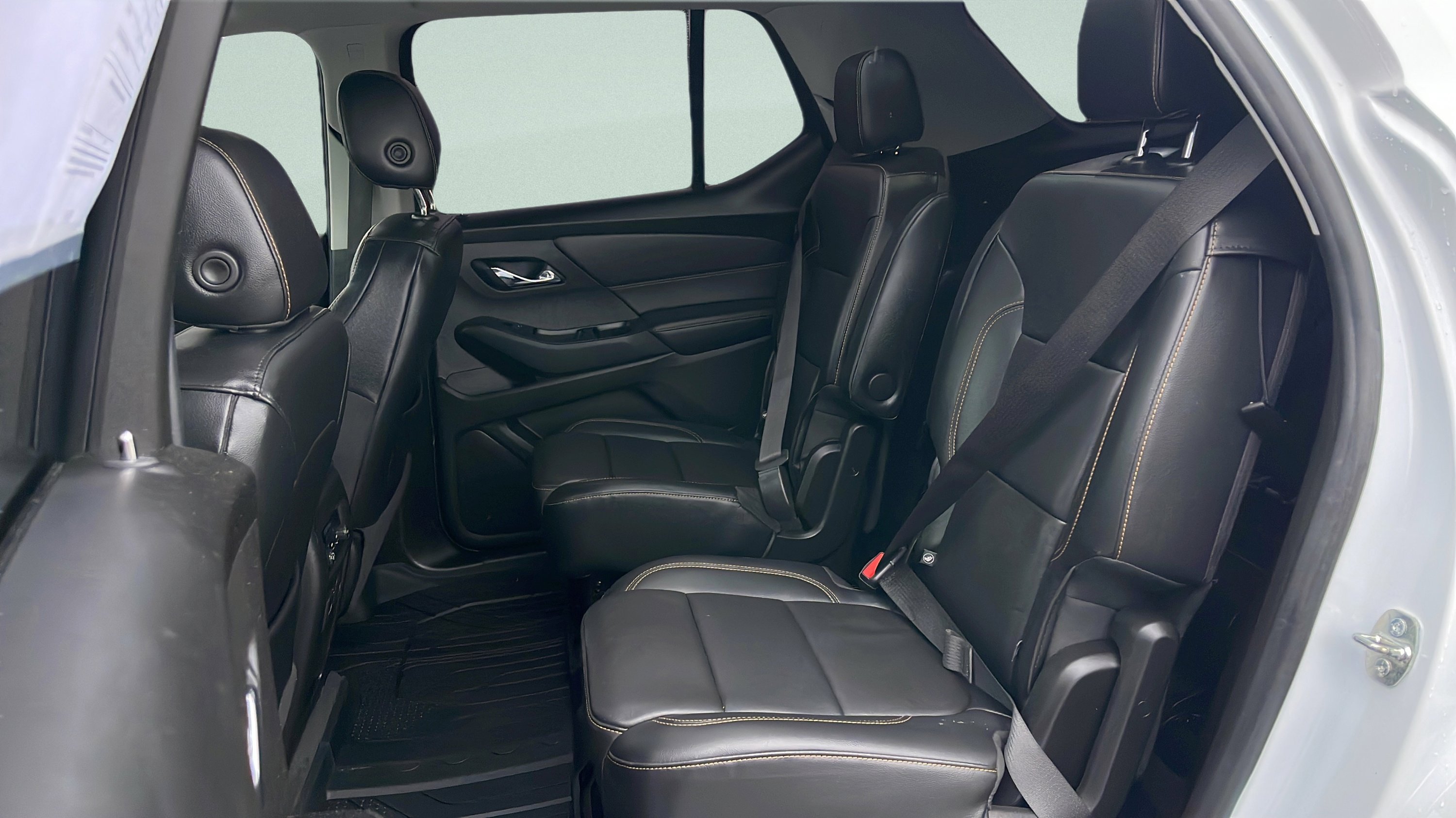 Used 2019 Chevrolet Traverse RS image 49