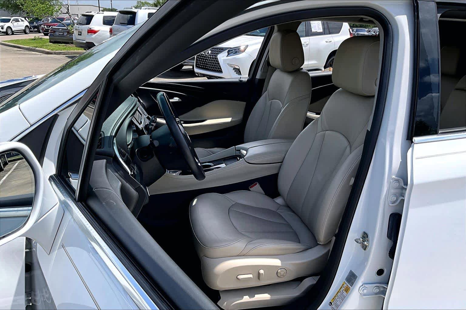 Used 2019 Buick Envision Premium w/ LPO, Cargo Package AWD/4WD image 7