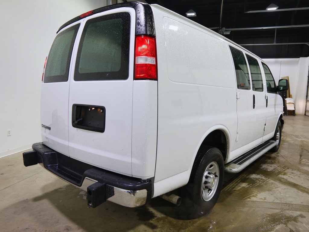 Certified 2024 Chevrolet Express 2500 Work Van w/ Driver Convenience Package image 3