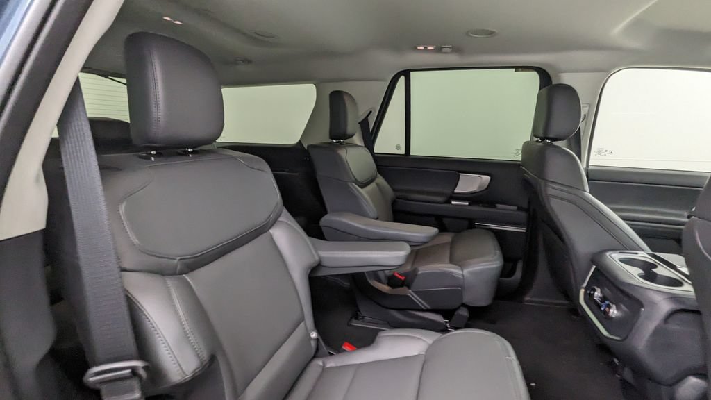 New 2027 Ford Expedition Active AWD/4WD image 36