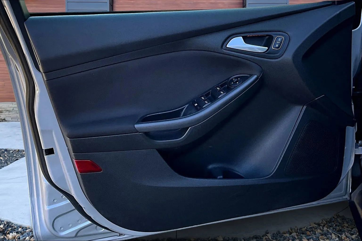 Used 2016 Ford Focus SE w/ Equipment Group 201A image 21