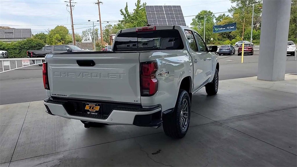 New 2024 Chevrolet Colorado LT w/ LT Convenience Package III image 9