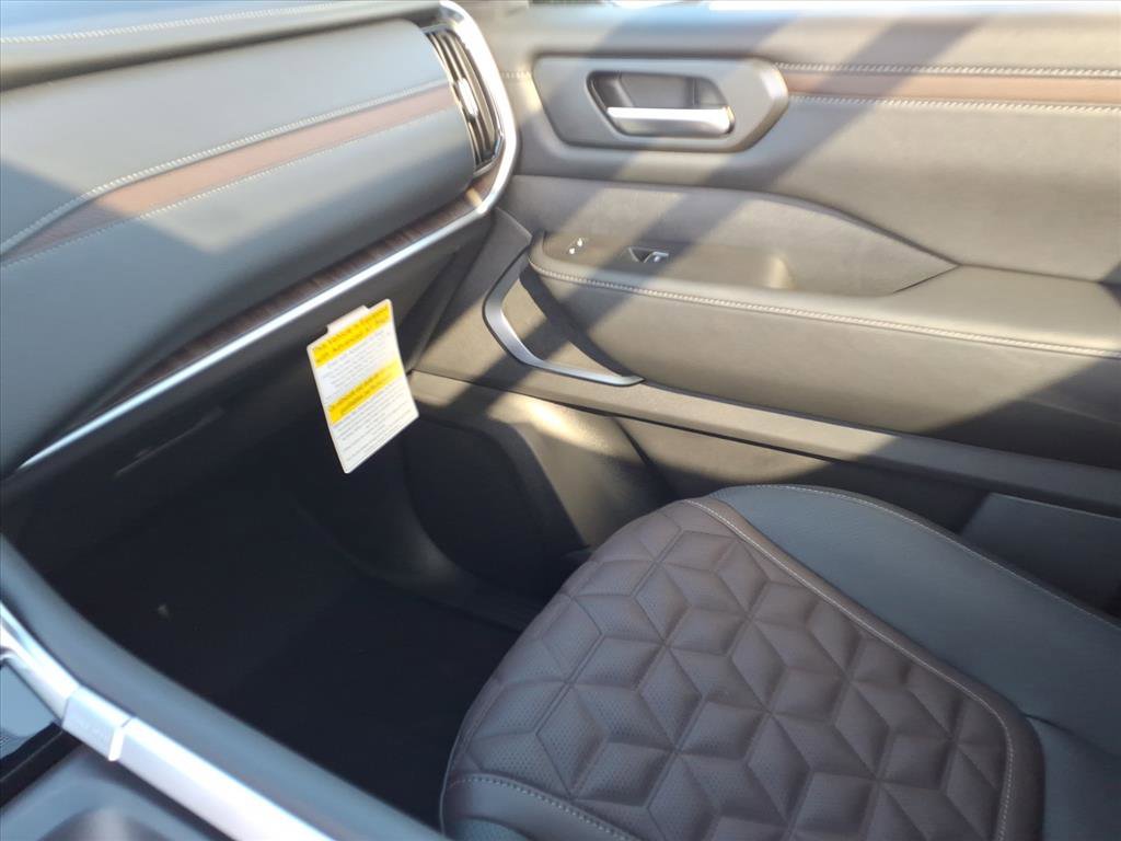 New 2026 Nissan Armada Platinum image 23