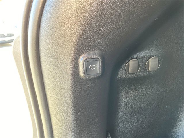 Used 2022 Jeep Cherokee Limited image 31