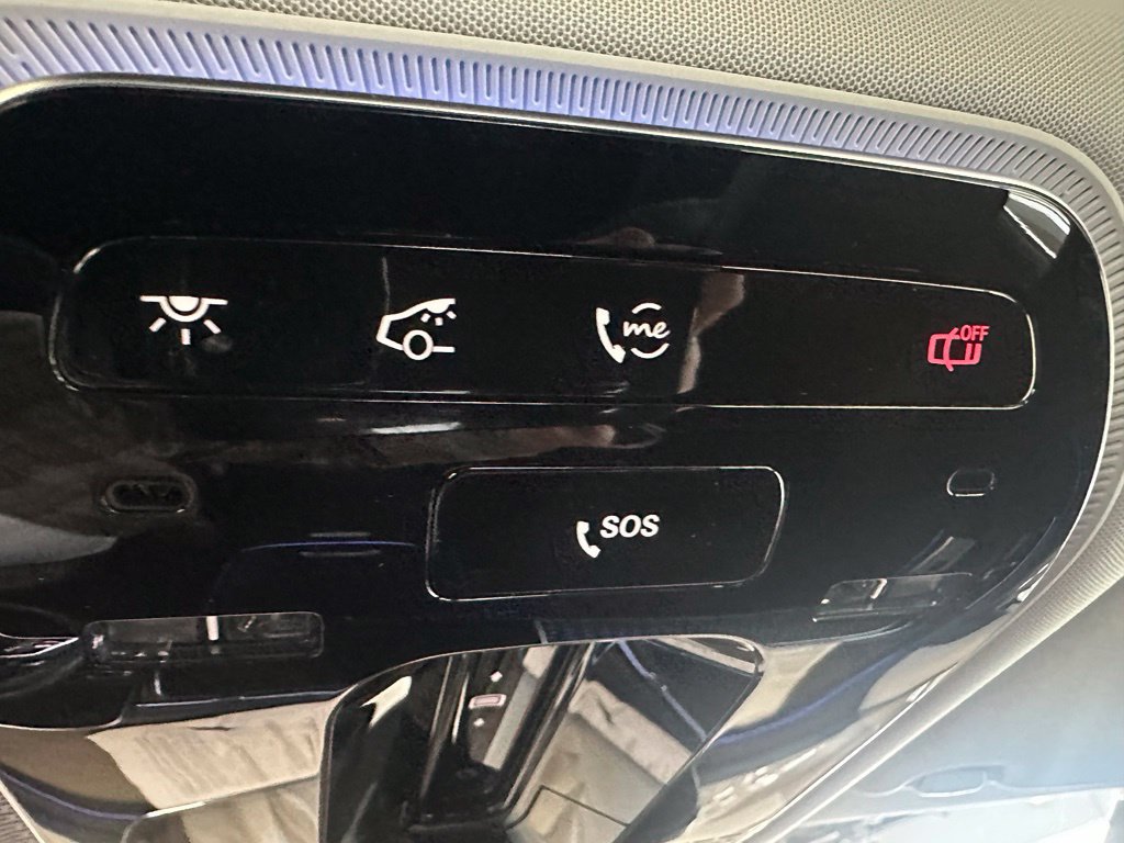 Used 2025 Mercedes-Benz E 350 4MATIC Sedan image 18