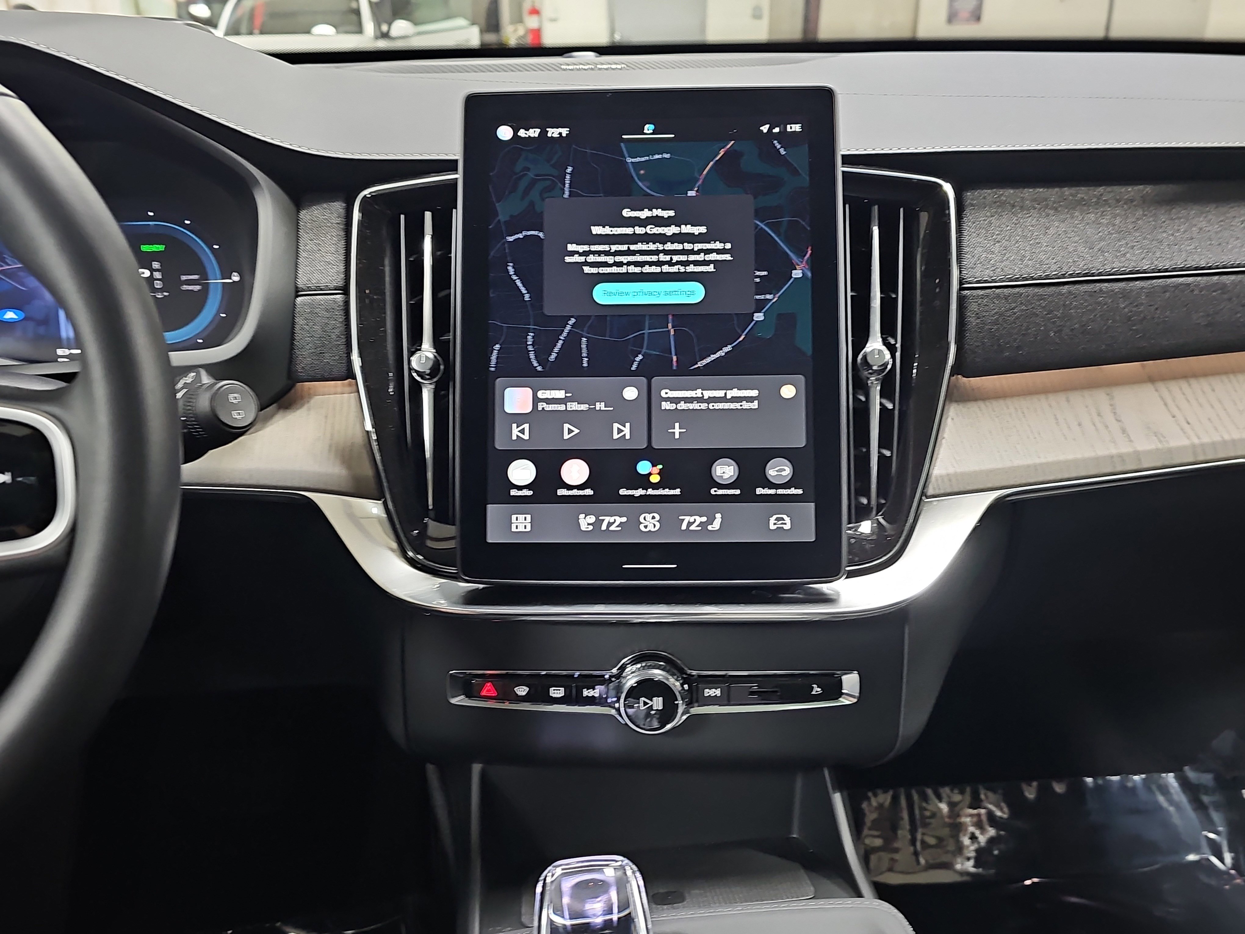 Used 2025 Volvo XC90 T8 Ultra w/ Protection Package Premier image 21