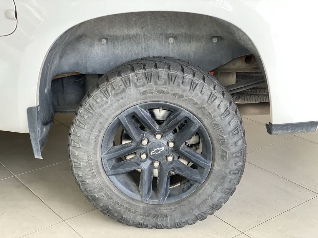 Used 2020 Chevrolet Silverado 1500 Custom Trail Boss w/ Custom Convenience Package AWD/4WD image 13