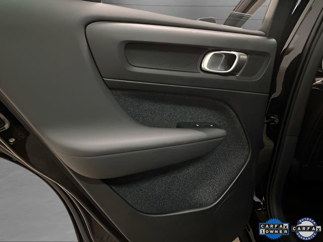 Used 2025 Volvo XC40 B5 Plus image 87