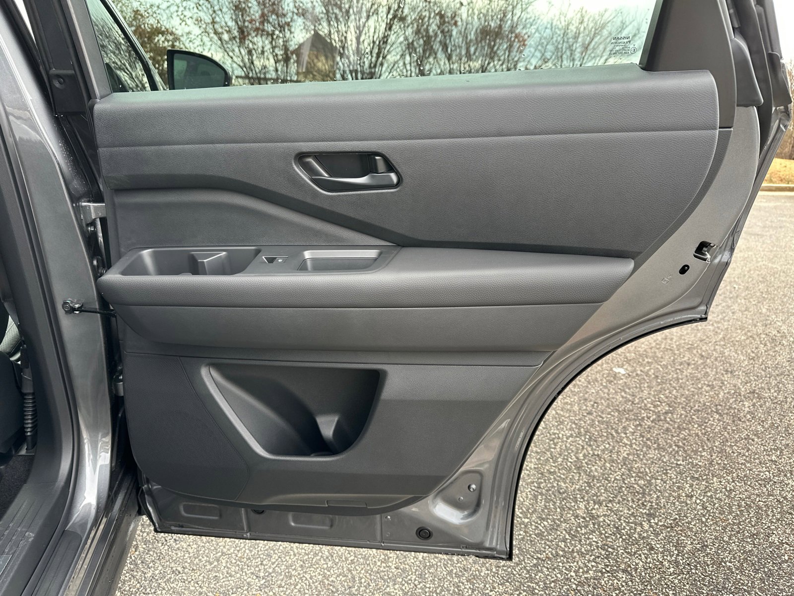 New 2025 Nissan Pathfinder SV w/ SV Premium Package image 17