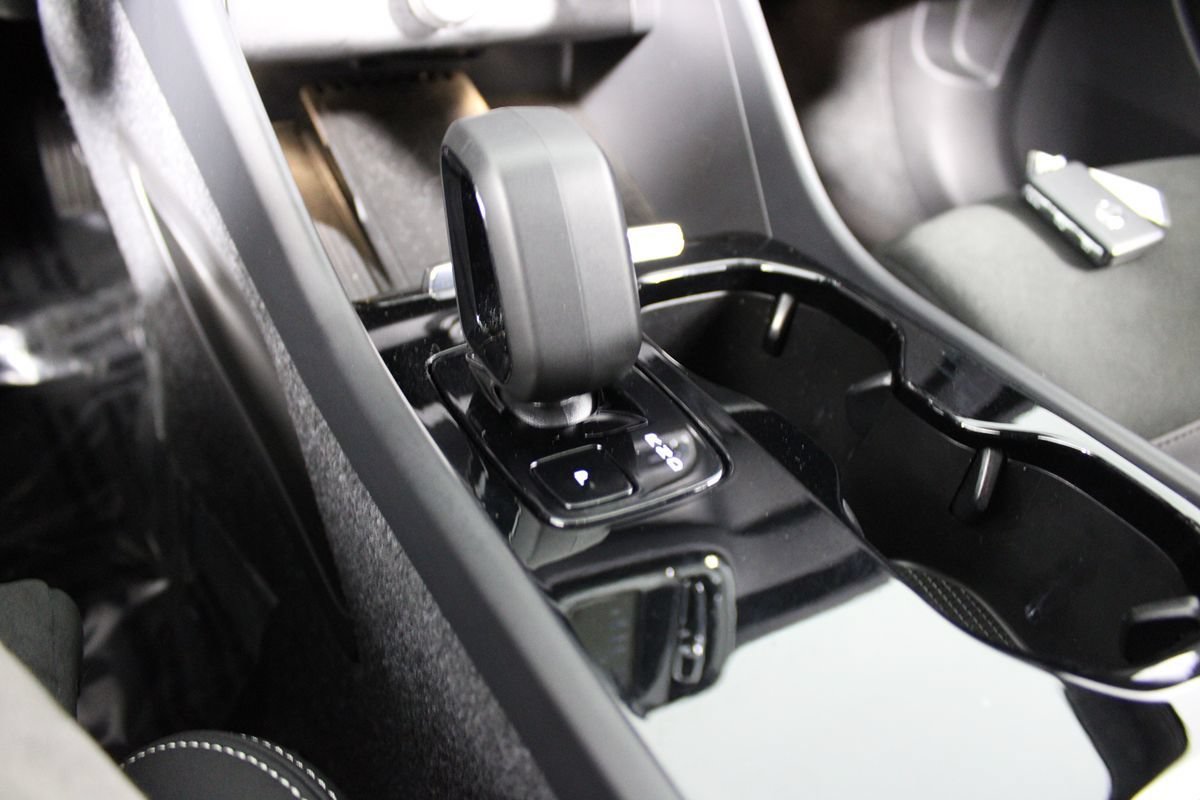 Used 2023 Volvo C40 P8 Recharge Ultimate w/ Protection Package Premier AWD/4WD image 23