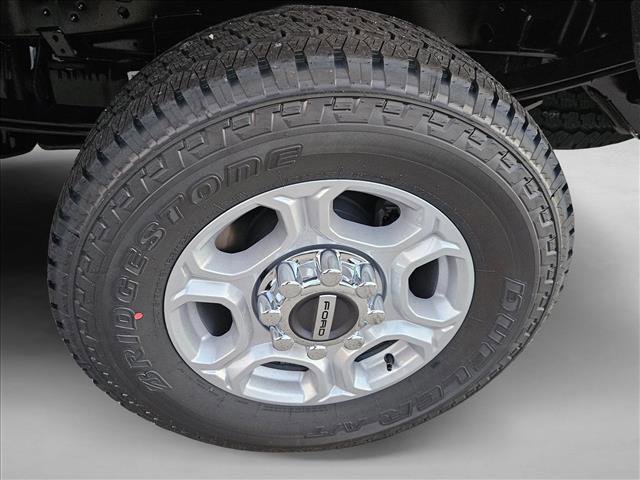 New 2026 Ford F250 XLT w/ FX4 Off-Road Package image 10
