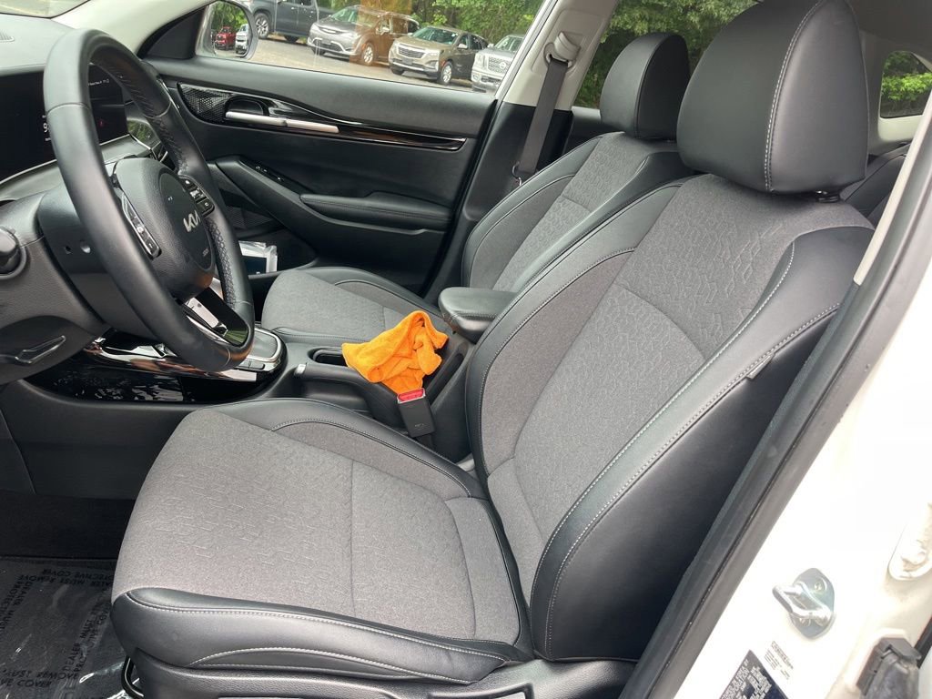 Used 2024 Kia Seltos X-Line AWD/4WD image 14