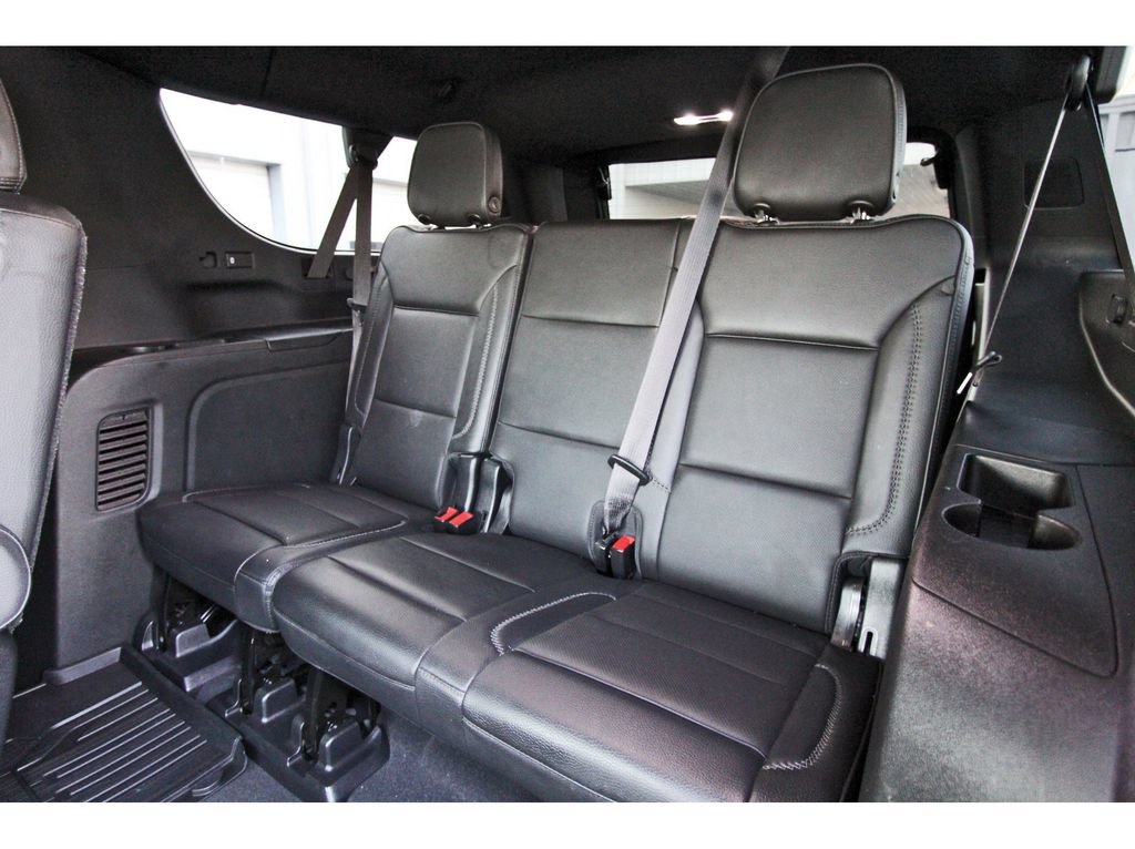 Used 2021 GMC Yukon XL Denali w/ LPO, Illumination Package AWD/4WD image 13