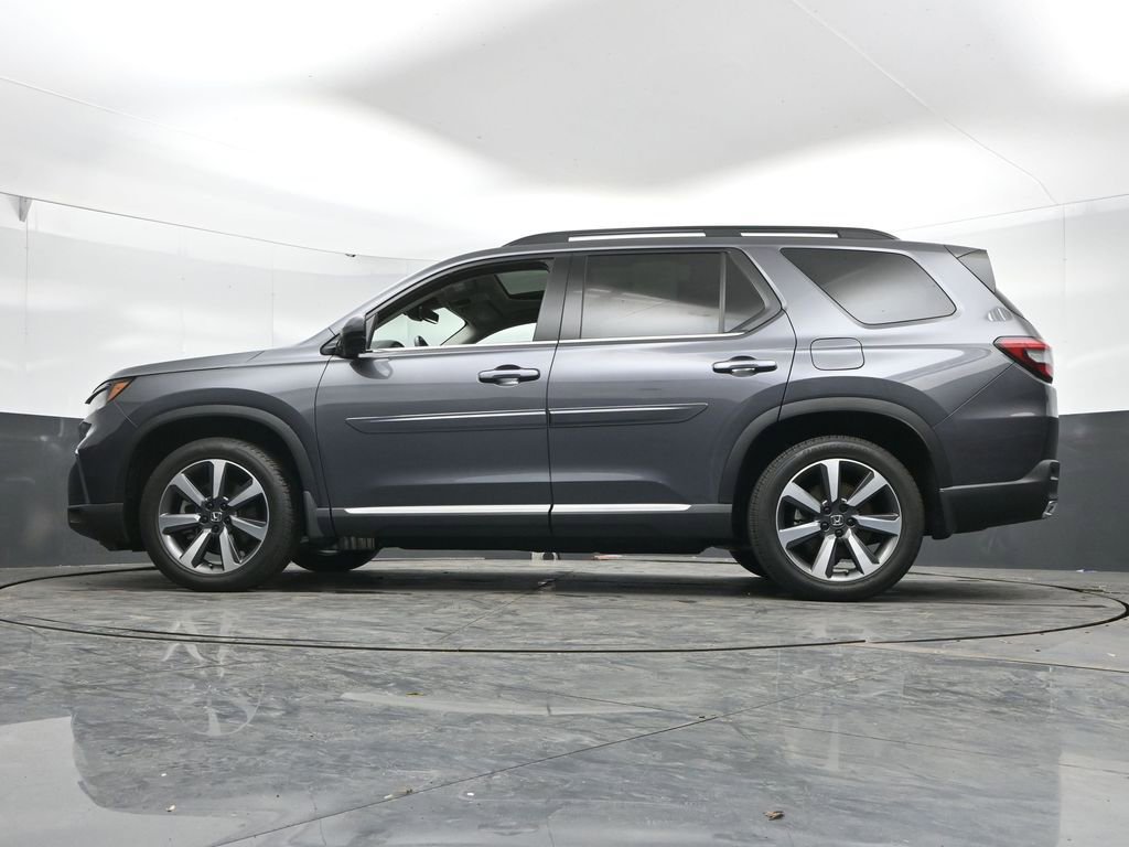 Used 2023 Honda Pilot Elite image 38