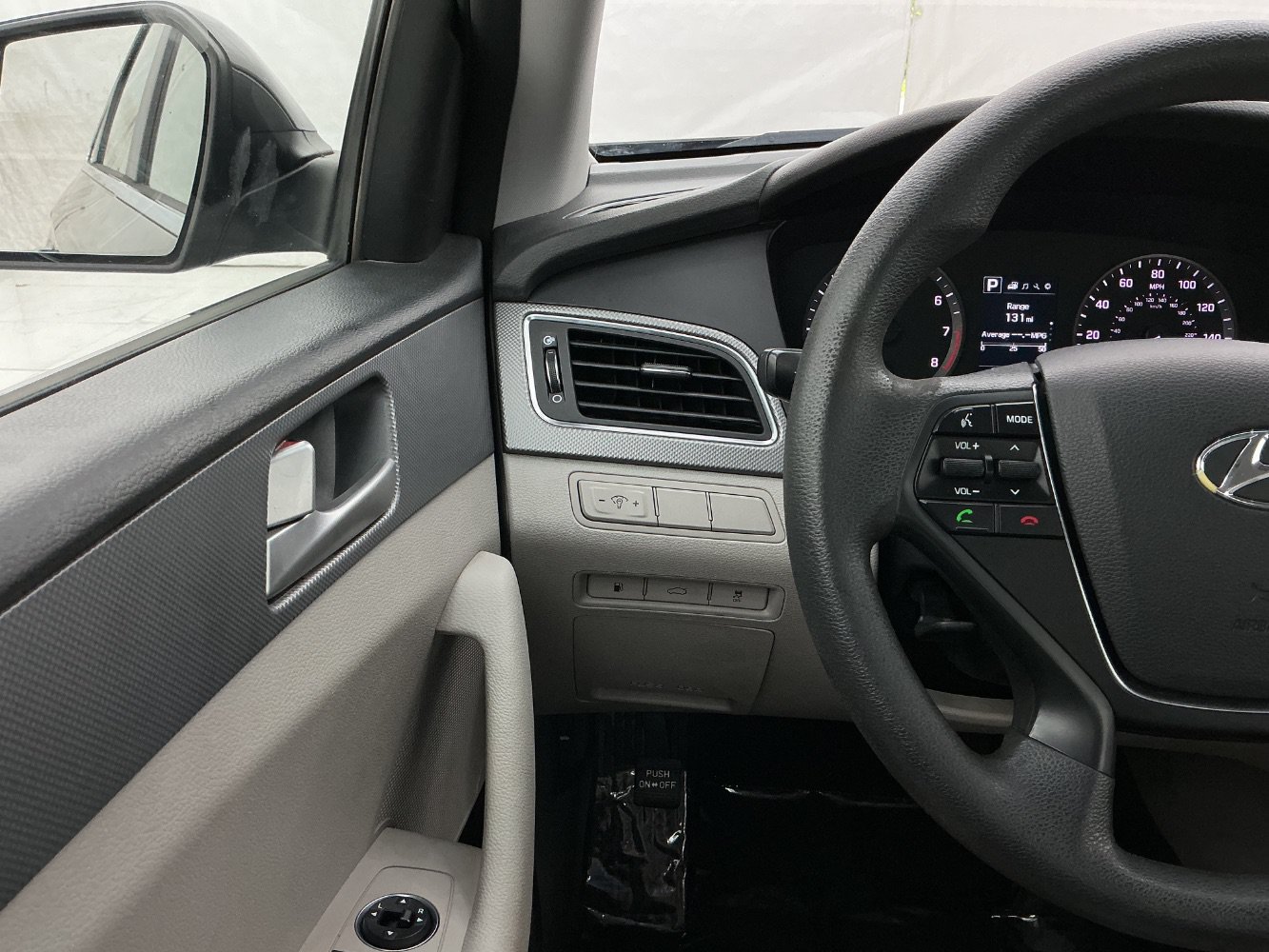 Used 2017 Hyundai Sonata SE FWD image 32