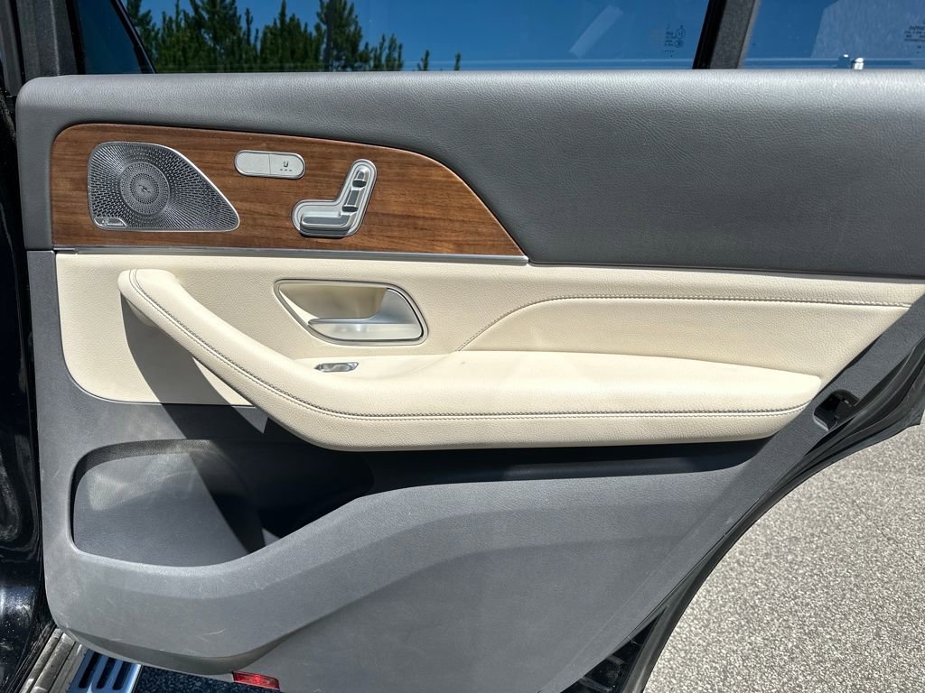 Used 2020 Mercedes-Benz GLS 450 4MATIC image 40