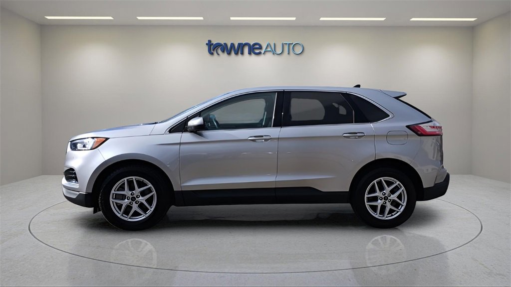 Used 2022 Ford Edge SEL image 2