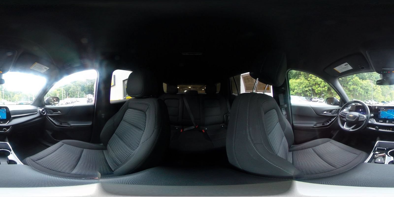 Used 2025 Chevrolet Equinox LT FWD image 42