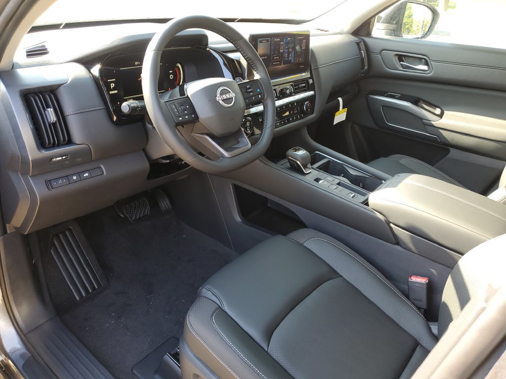New 2026 Nissan Pathfinder SL FWD image 22
