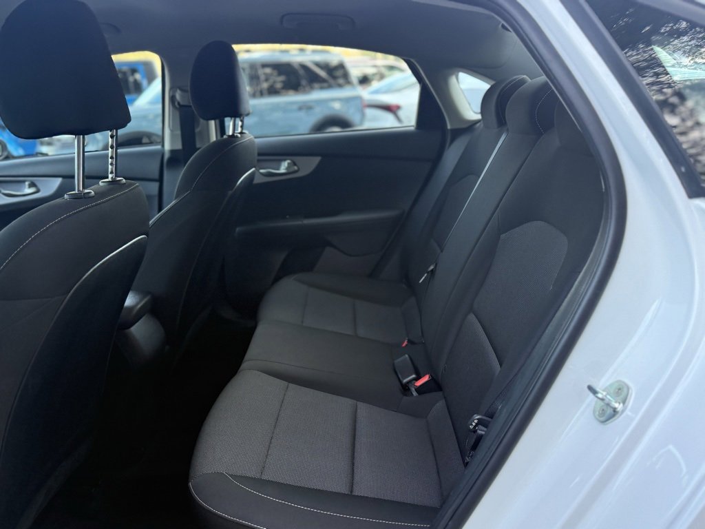 Used 2022 Kia Forte LXS image 18