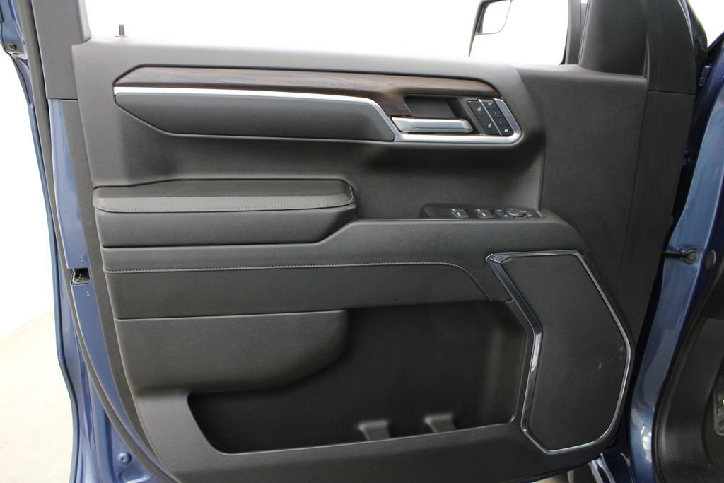 Used 2024 GMC Sierra 1500 SLT image 15