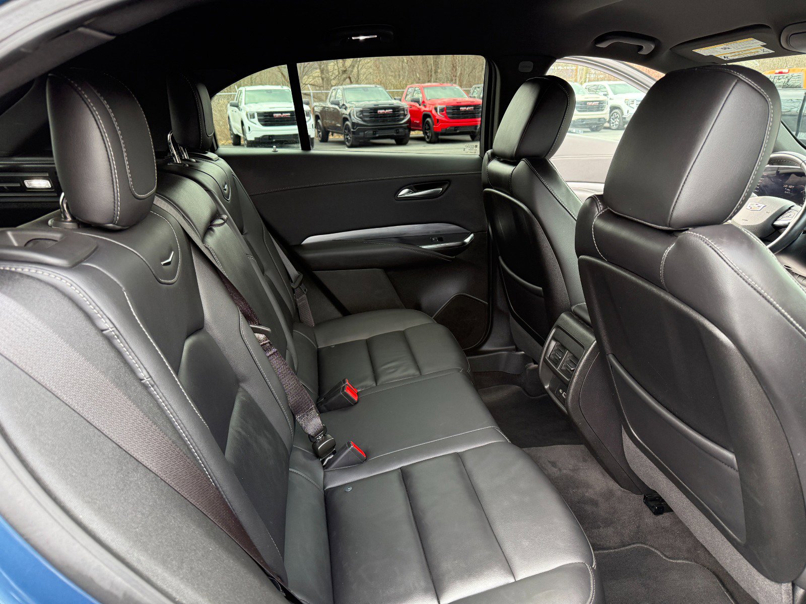 Used 2024 Cadillac XT4 Premium Luxury image 19