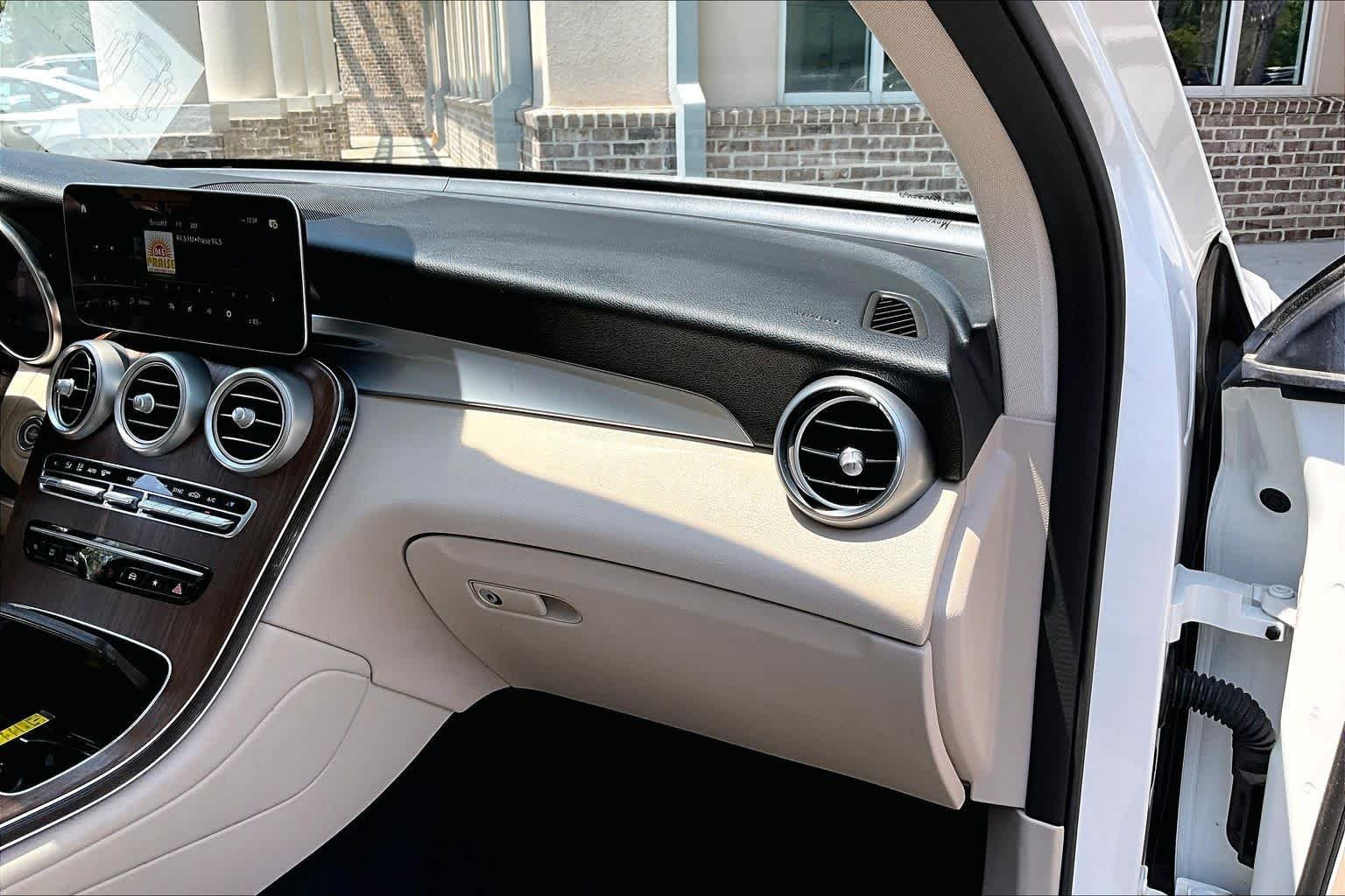 Certified 2022 Mercedes-Benz GLC 300 4MATIC w/ Driver Assistance Package image 19