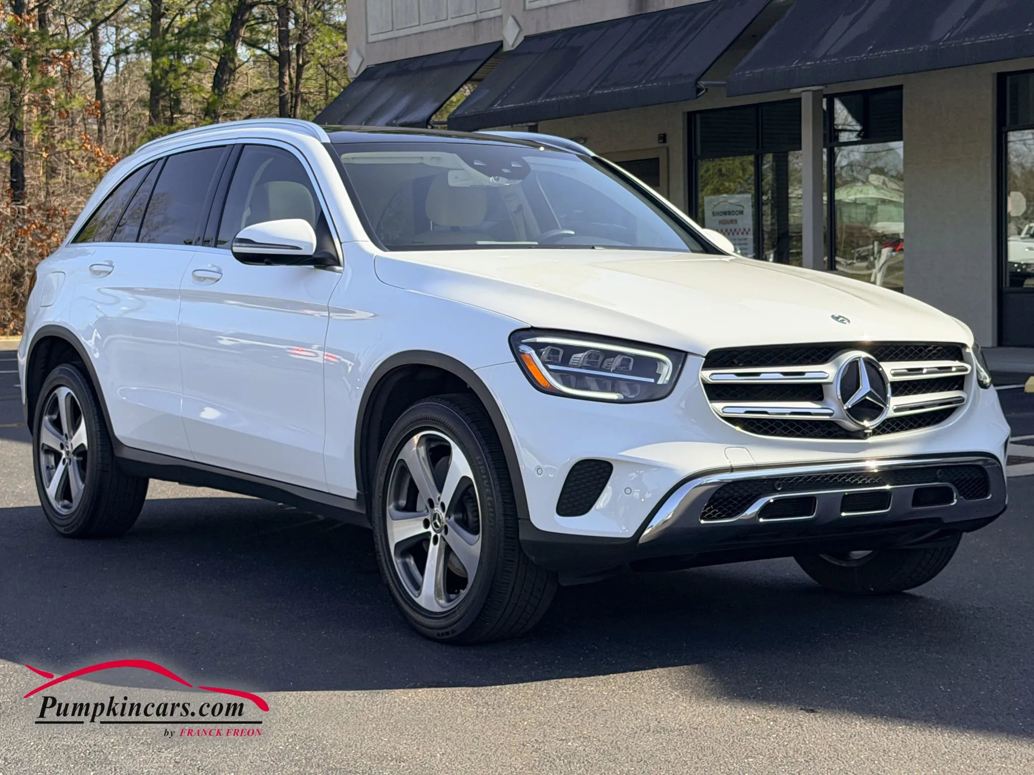 Used 2020 Mercedes-Benz GLC 300 4MATIC image 1