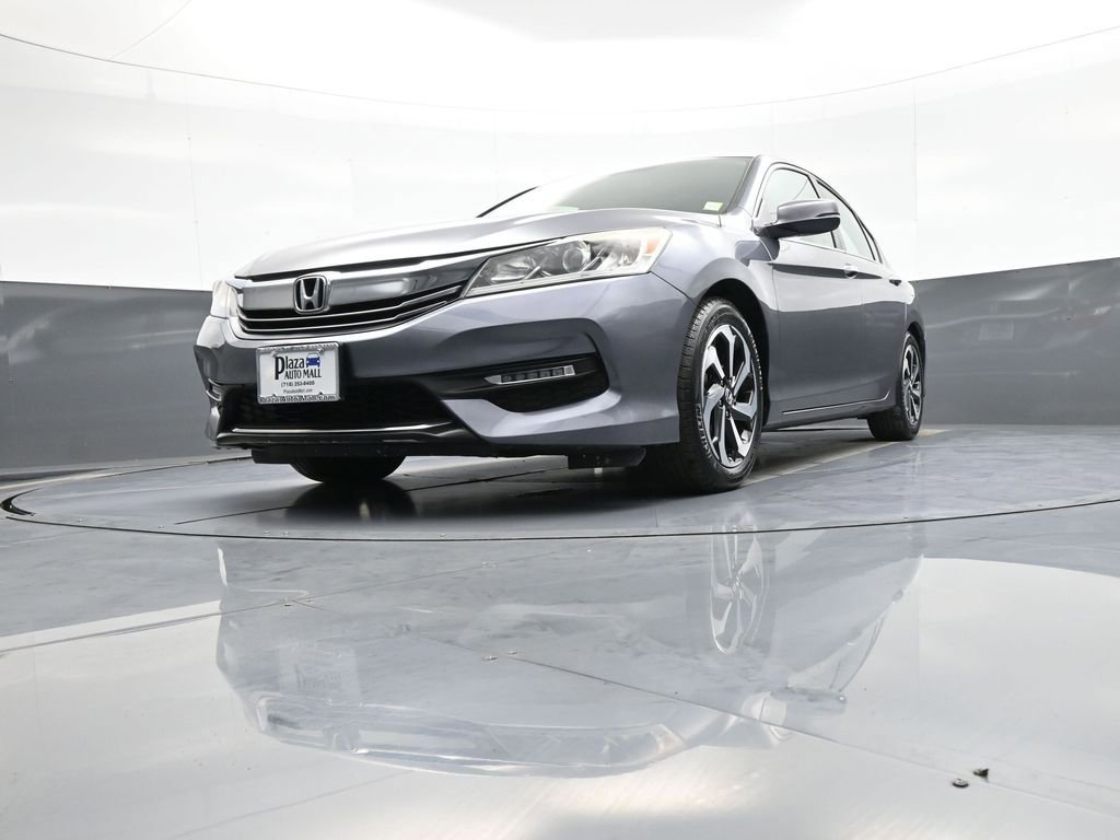 Certified 2017 Honda Accord EX-L image 26