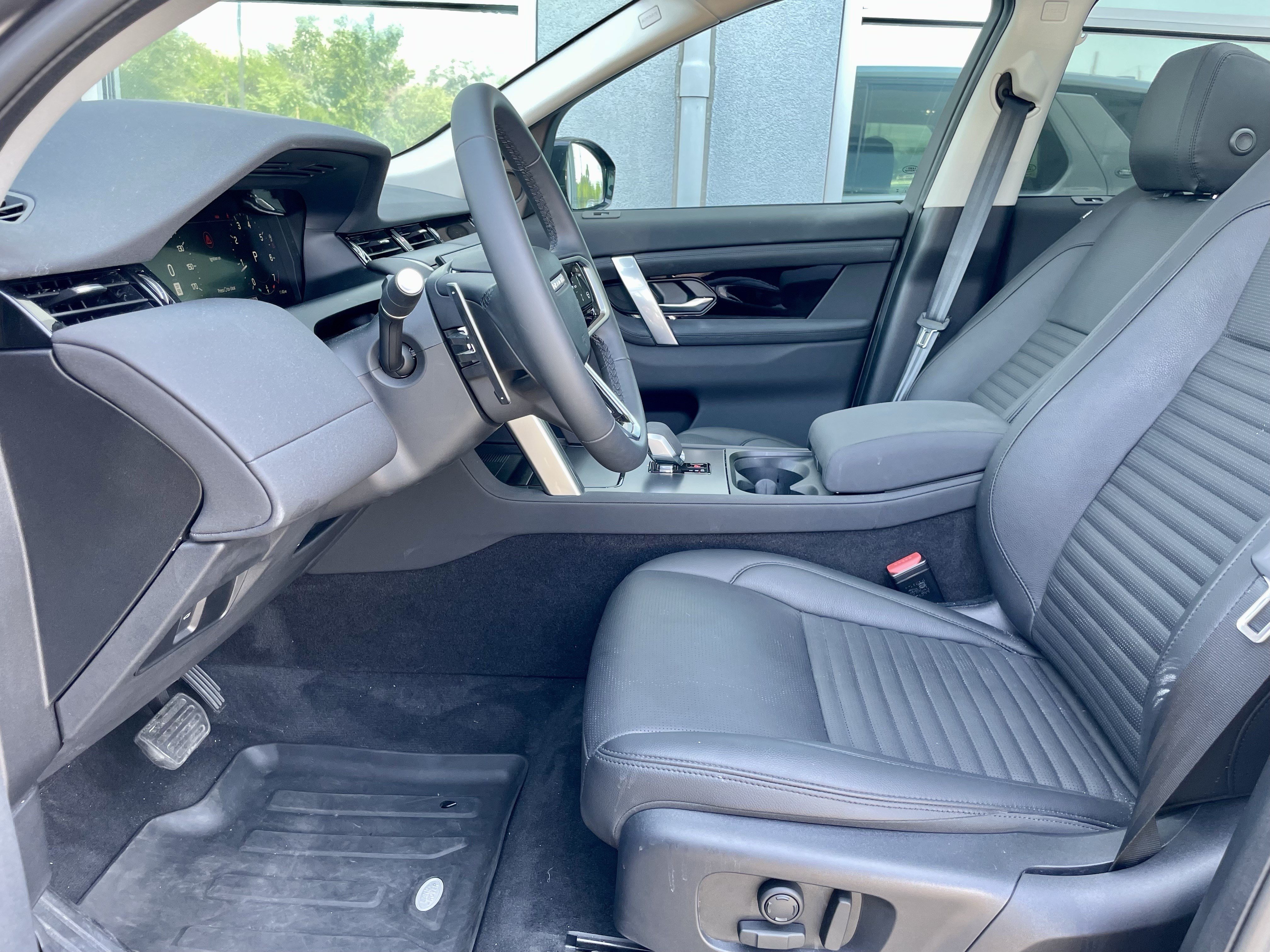 Certified 2025 Land Rover Discovery Sport S AWD/4WD image 14