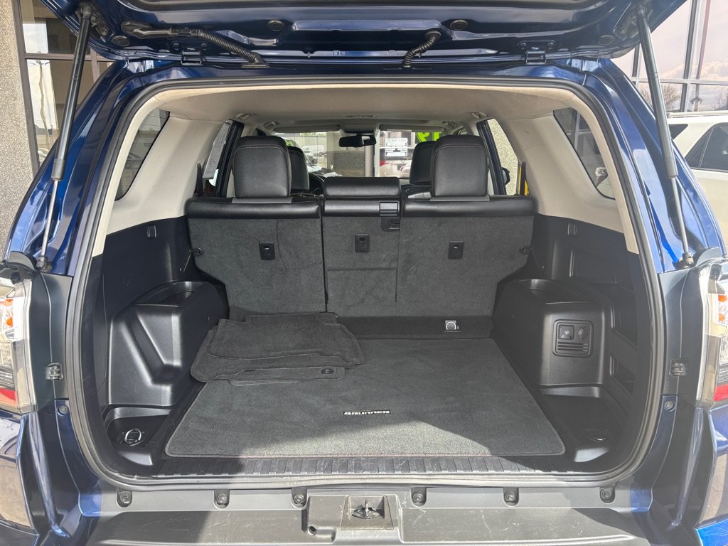 Used 2019 Toyota 4Runner SR5 Premium AWD/4WD image 29
