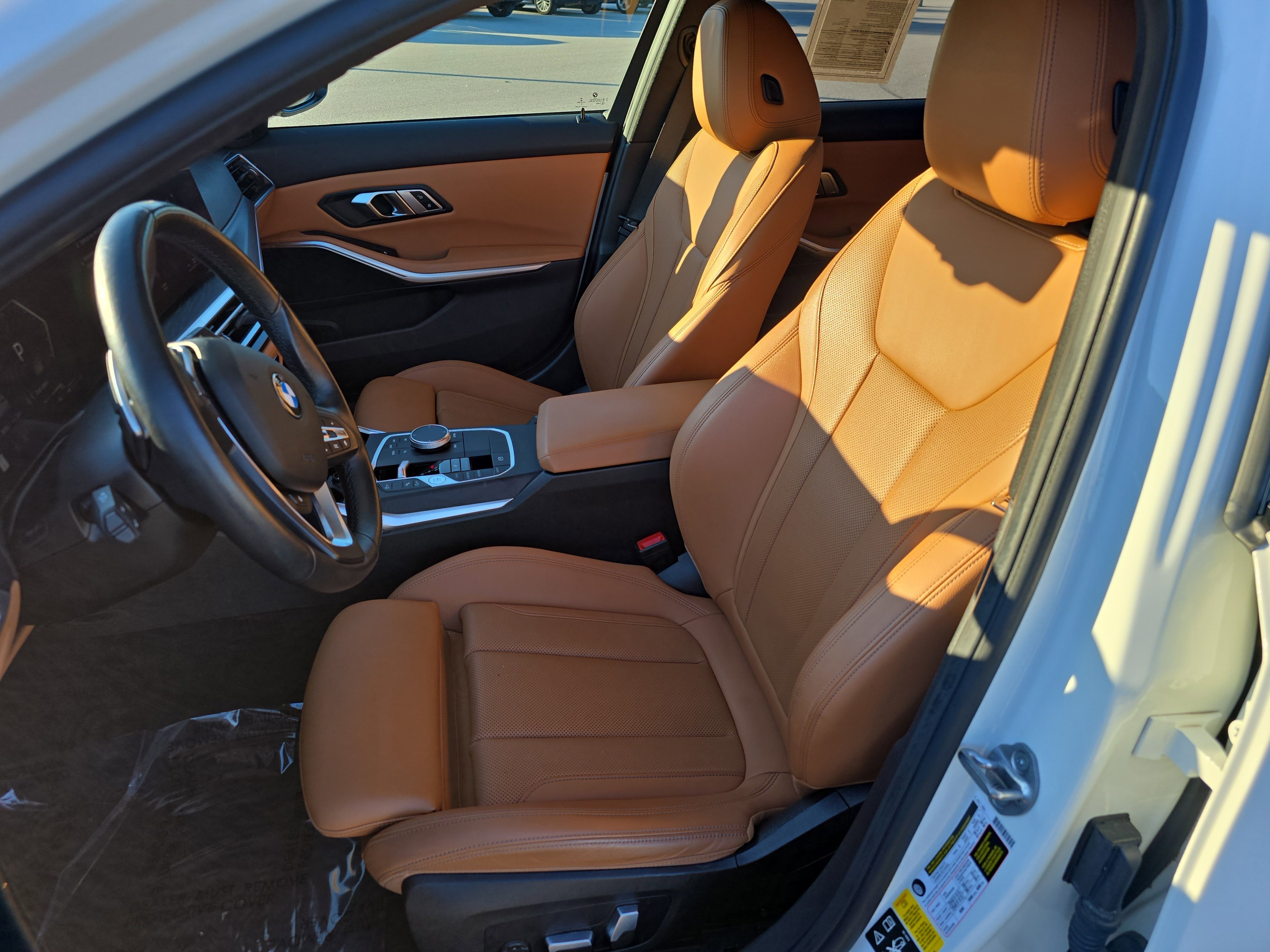 Used 2023 BMW 330i xDrive Sedan w/ Premium Package image 14