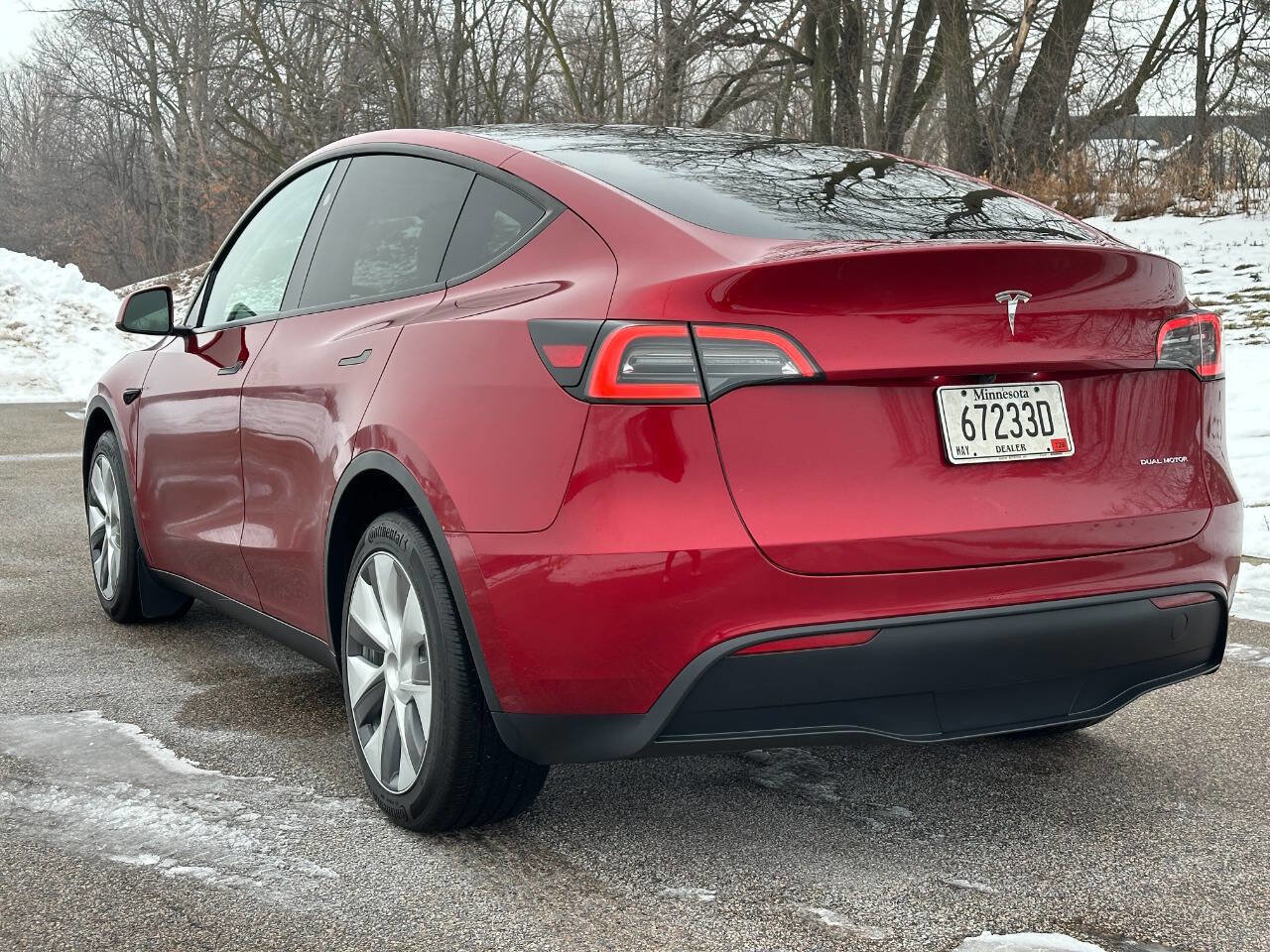 Used 2024 Tesla Model Y Long Range image 3