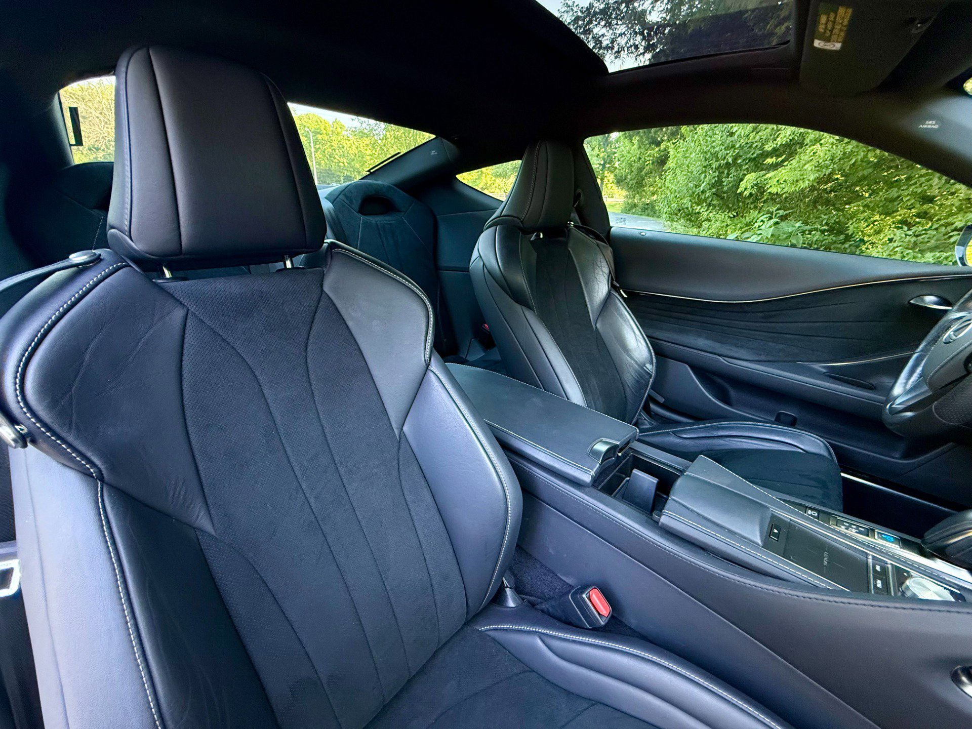 Used 2018 Lexus LC 500 Coupe w/ Sport Package RWD image 14