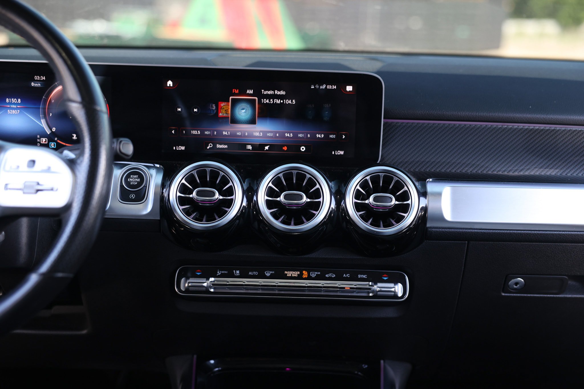 Used 2021 Mercedes-Benz GLB 250 image 40