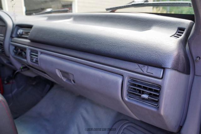 Used 1993 Ford F150 2WD Regular Cab image 26