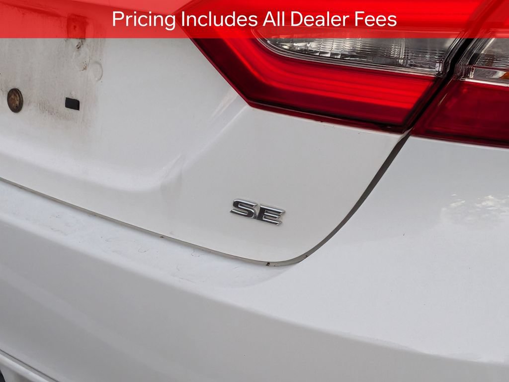 Used 2018 Toyota Camry SE FWD image 8