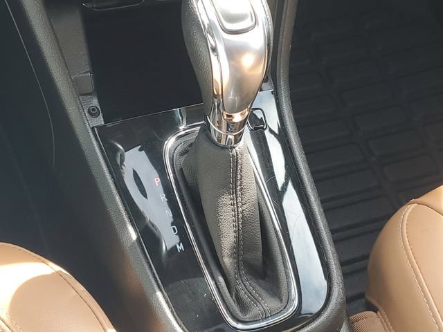 Certified 2017 Buick Encore Essence FWD image 28
